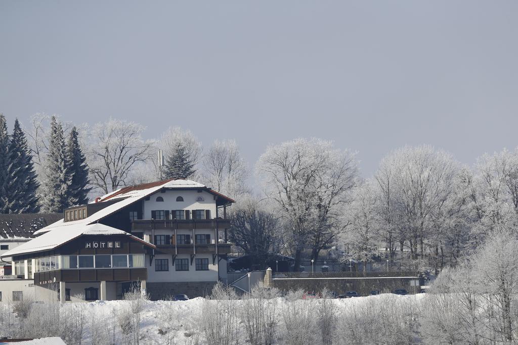Landhotel Gottinger Валдкирхен Екстериор снимка
